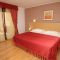 Pokoje Zambratija 6731, Zambratija - Dvoulůžkový pokoj 12 s manželskou postelí a terasou -  
