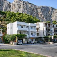 Apartments and rooms Omiš 6834, Omiš - Exterior