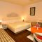Sobe Makarska 7060, Makarska - Dvokrevetna soba 2 s bračnim krevetom i balkonom -  