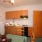 Ferienwohnungen Makarska 7116, Makarska - Apartment 1 mit 3 Schlafzimmern -  