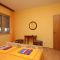 Ferienwohnungen und Zimmer Makarska 7164, Makarska - Doppelzimmer 1 mit eigenem Bad -  
