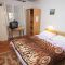 Apartmanok és szobák Novigrad 7227, Novigrad - Szoba kétszemélyes ággyal 4 -  terasszal -  