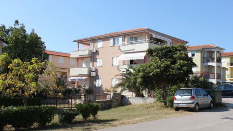 Apartments Novigrad 7230, Novigrad - Exterior