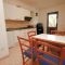 Apartments and rooms Vabriga 7257, Vabriga - Apartment 4 with Terrace -  