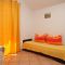 Apartments and rooms Novigrad 7347, Novigrad - Apartment 1 with Terrace -  