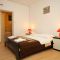 Rooms Medulin 7402, Medulin - Double room 2 with Terrace -  