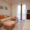 Apartments Novigrad 7506, Novigrad - Apartment 1 with Terrace -  