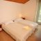 Pokoje Veli Brgud 7920, Veli Brgud - Dvoulůžkový pokoj 3 s manželskou postelí a balkónem -  