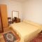 Pokoje Ičići 7952, Ičići - Dvoulůžkový pokoj 3 s manželskou postelí a terasou -  