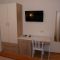 Apartments and rooms Tkon 8358, Tkon - Double room 4 with Balcony and Sea View -  