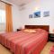 Апартаменты и комнаты Brsečine 8491, Brsečine - Двухместный номер 2 с 1 двуспальной кроватью и дополнительной кроватью -  