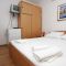 Apartmány a pokoje Cavtat 8930, Cavtat - Dvoulůžkový pokoj 1 s manželskou postelí a balkónem -  