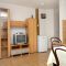 Ferienwohnungen und Zimmer Molunat 8984, Molunat - Apartment 3 mit Balkon und Meerblick -  