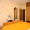 Ferienwohnungen und Zimmer Jelsa 9171, Jelsa - Doppelzimmer 2 mit Balkon -  
