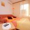 Ferienwohnungen und Zimmer Vis 9190, Vis - Doppelzimmer 1 mit eigenem Bad -  