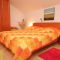 Комнаты Dubrovnik 9295, Dubrovnik - Двухместный номер 2 с 1 двуспальной кроватью и дополнительной кроватью -  