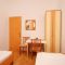 Sobe Dubrovnik 9296, Dubrovnik - Dvokrevetna soba 1 s bračnim krevetom s privatnom kupaonicom -  