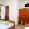 Ferienwohnungen und Zimmer Makarska 9345, Makarska - Doppelzimmer 2 mit Balkon und Meerblick -  