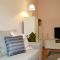 Ferienwohnungen Trogir 9416, Trogir - Apartment 1 mit Balkon und Meerblick -  